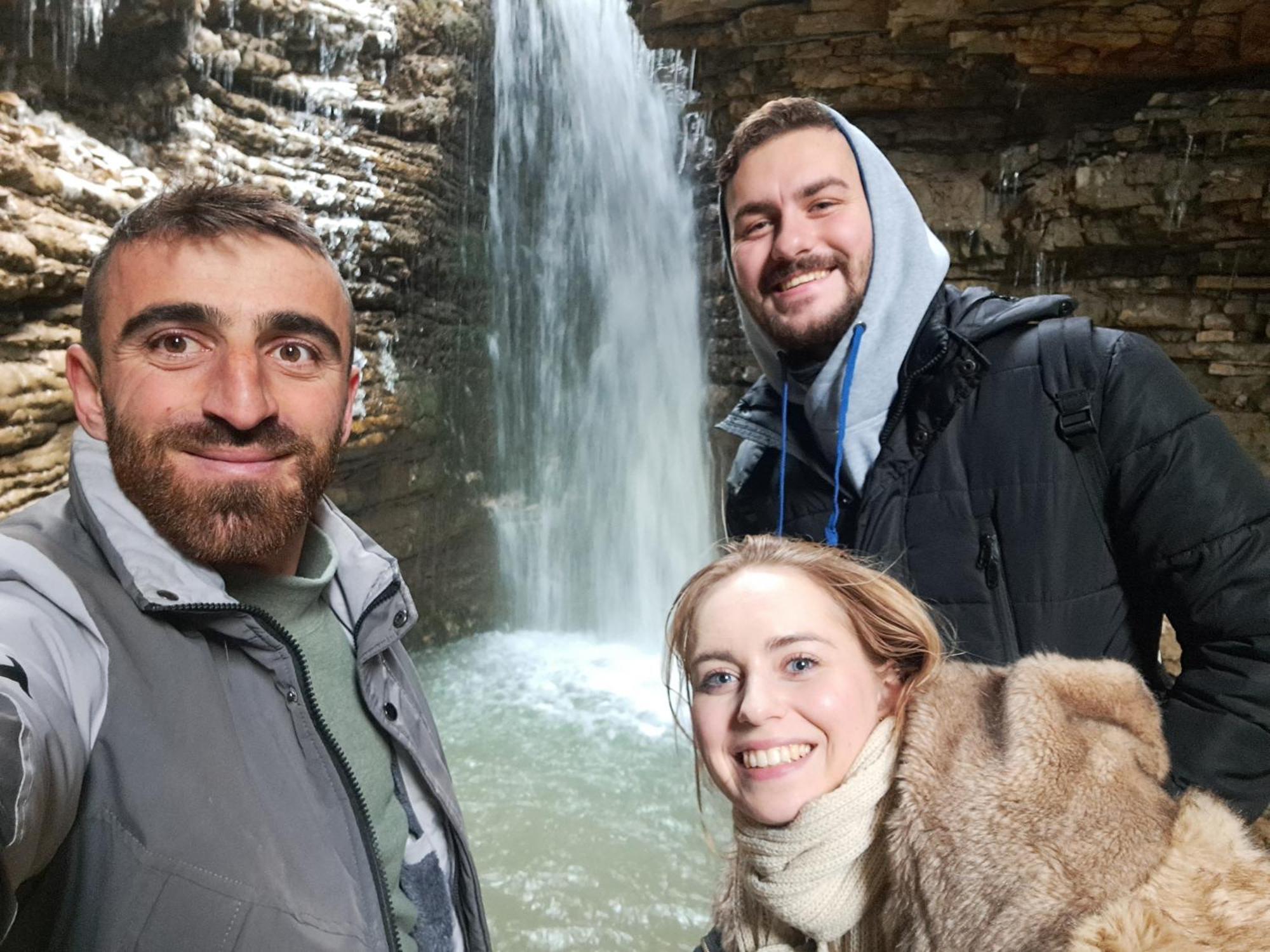 Xinaliq Khinalig Izzet'S Riverside Home Stay المظهر الخارجي الصورة