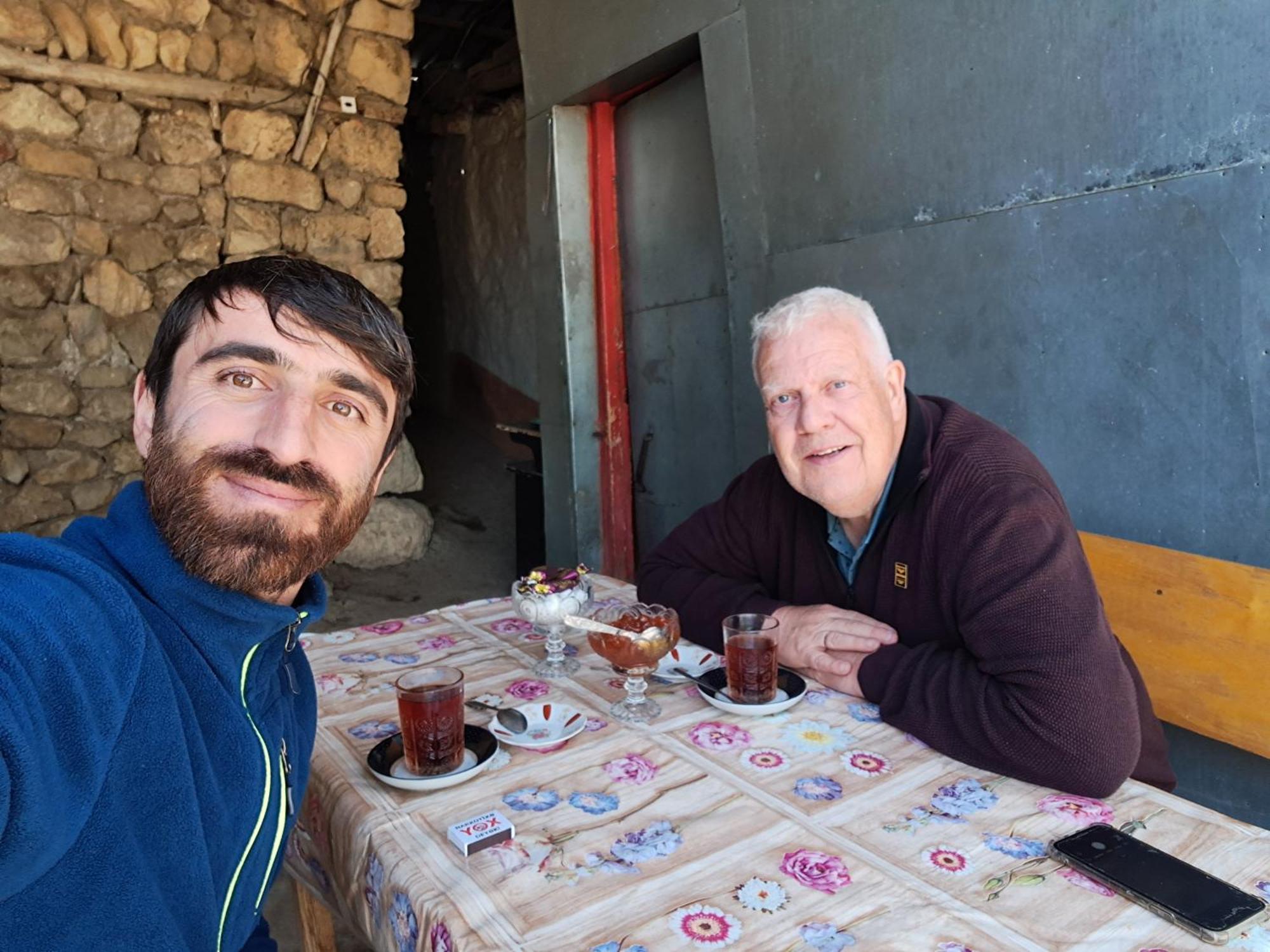 Xinaliq Khinalig Izzet'S Riverside Home Stay المظهر الخارجي الصورة