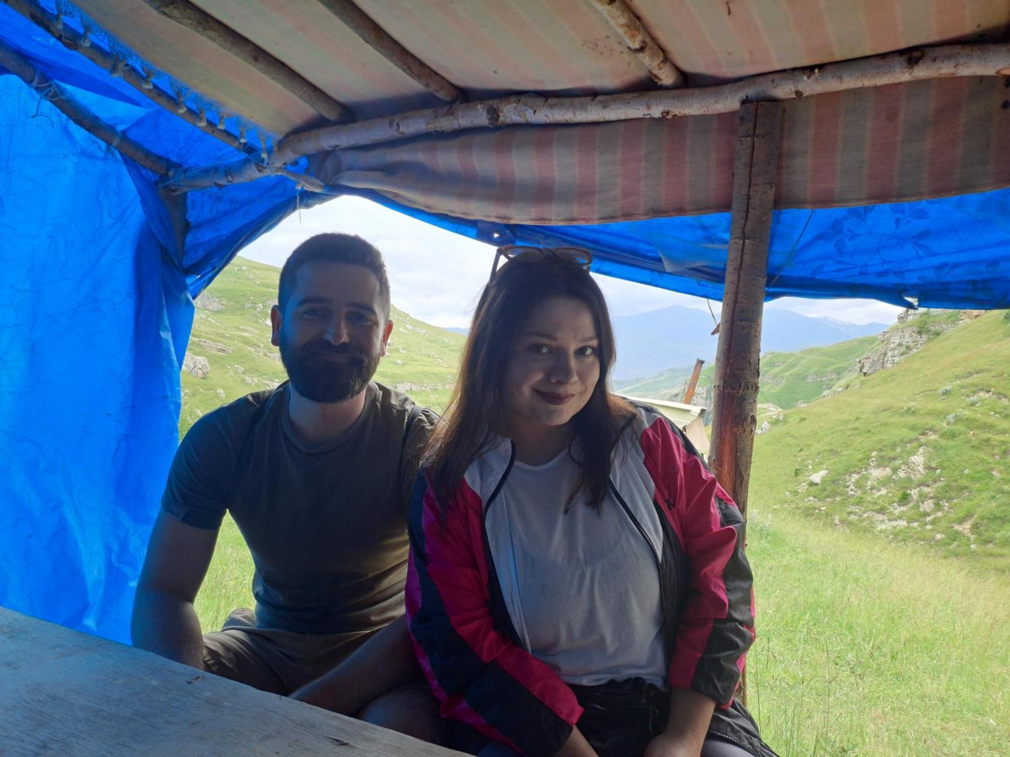 Xinaliq Khinalig Izzet'S Riverside Home Stay المظهر الخارجي الصورة
