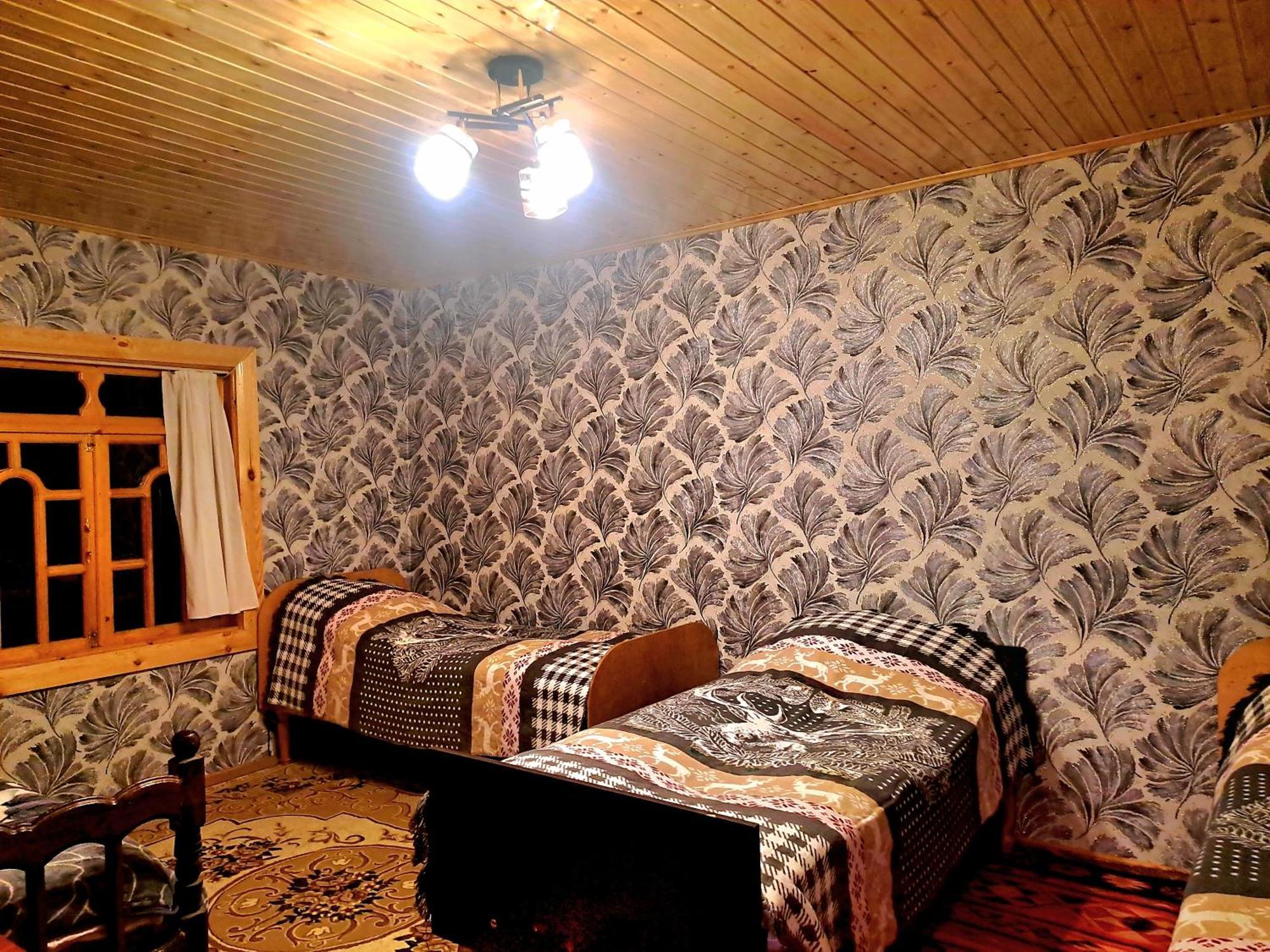 Xinaliq Khinalig Izzet'S Riverside Home Stay المظهر الخارجي الصورة